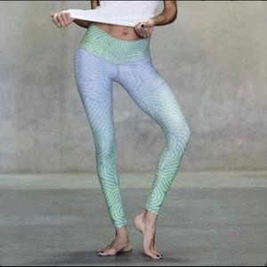 Niyama Sol Green Apple Circuit Barefoot Leggings